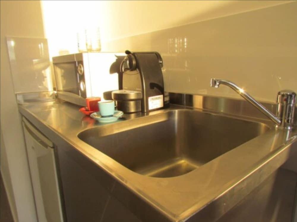 Dizengoff Sea Aparthotel 2*