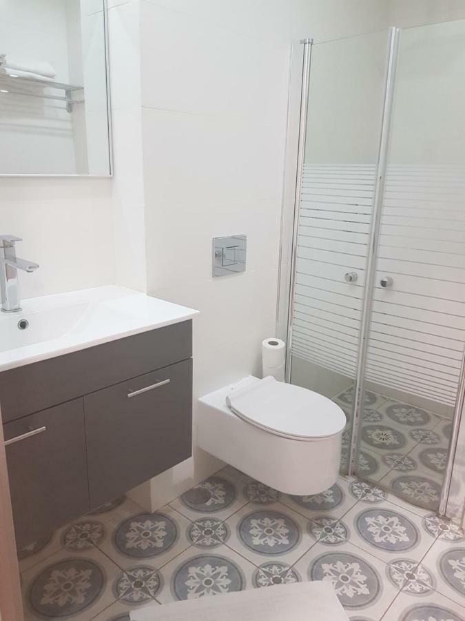 Dizengoff Sea Aparthotel 2*