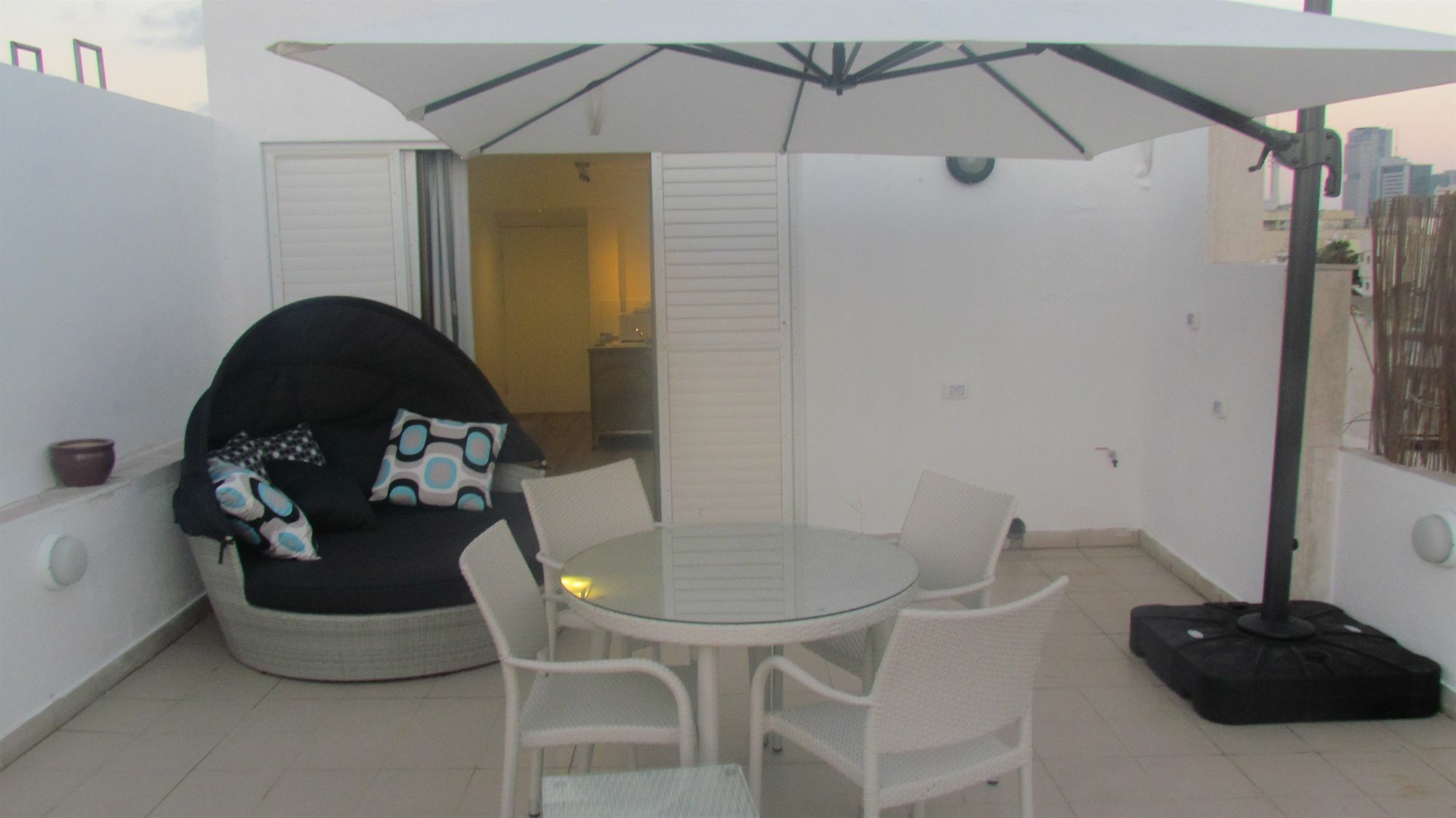 Dizengoff Sea Aparthotel 2*