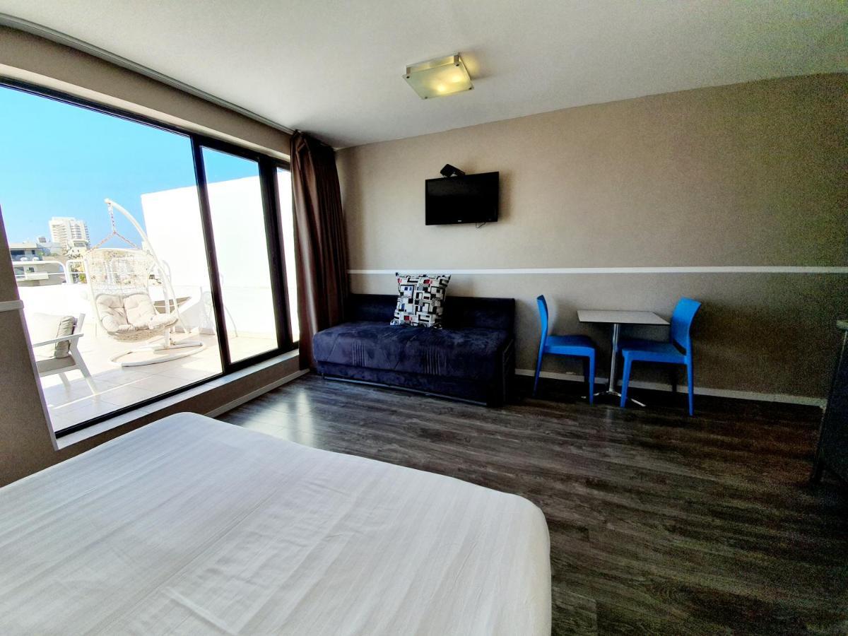 Aparthotel Dizengoff Sea 2*